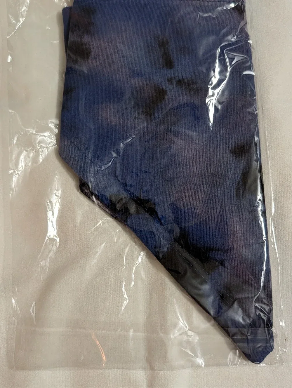NWOT Tie-Dye Triangle Pet Bandana / Baby Bandaid Bib in Navy Blue And Black